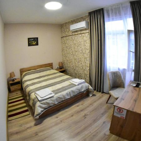 Hotel Rade 1 Vratsa Bagian luar foto