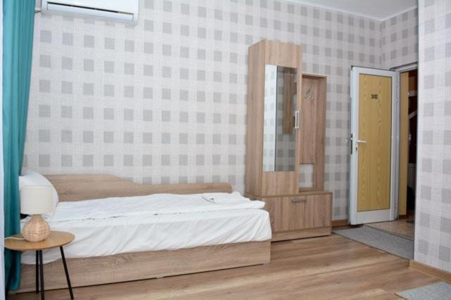 Hotel Rade 1 Vratsa Bagian luar foto