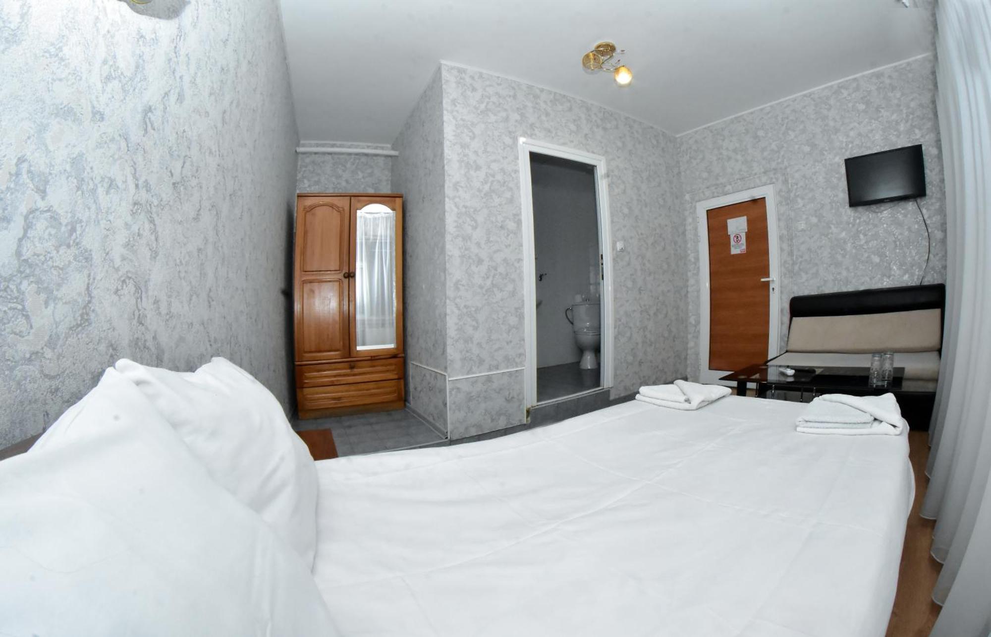 Hotel Rade 1 Vratsa Bagian luar foto