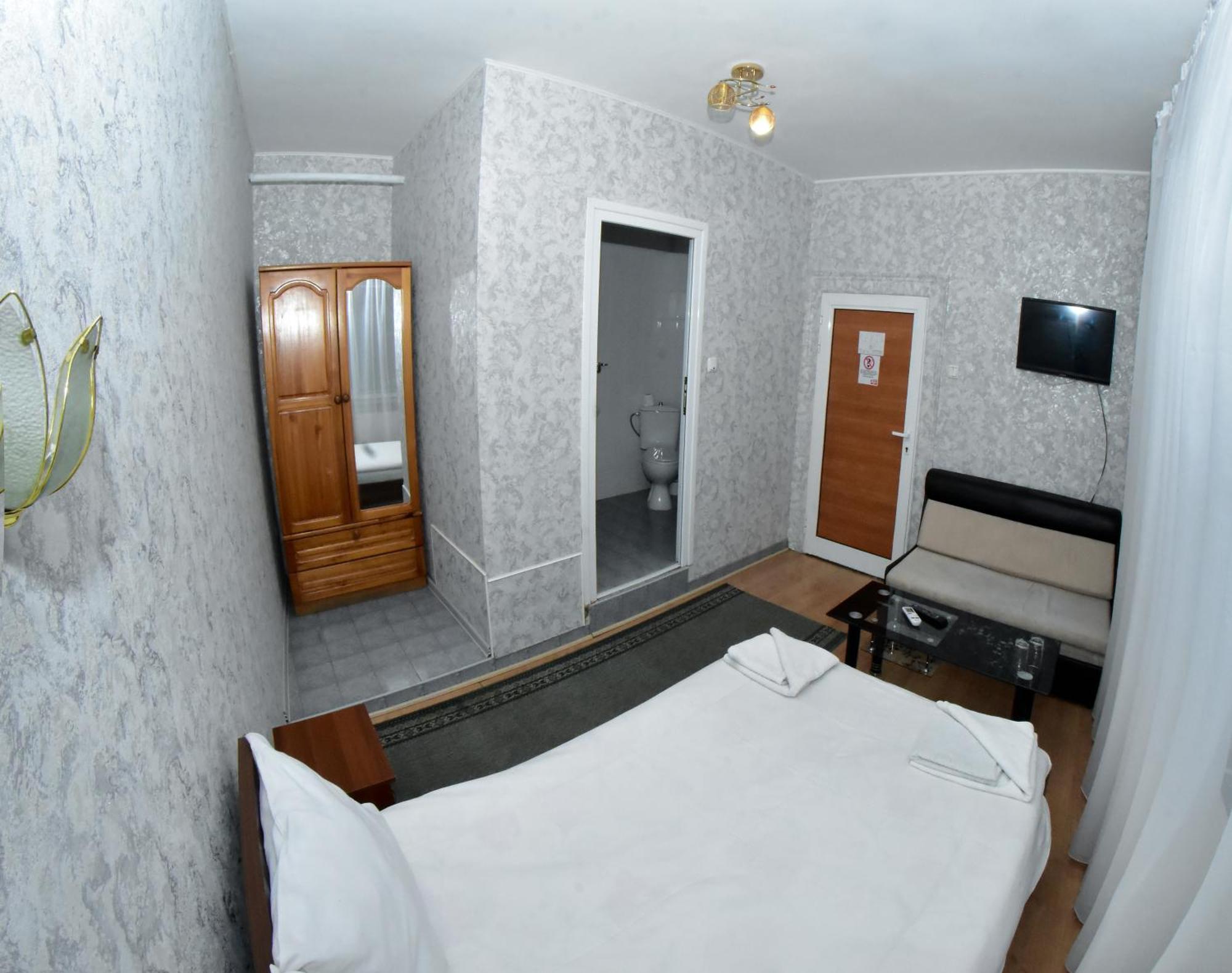 Hotel Rade 1 Vratsa Bagian luar foto