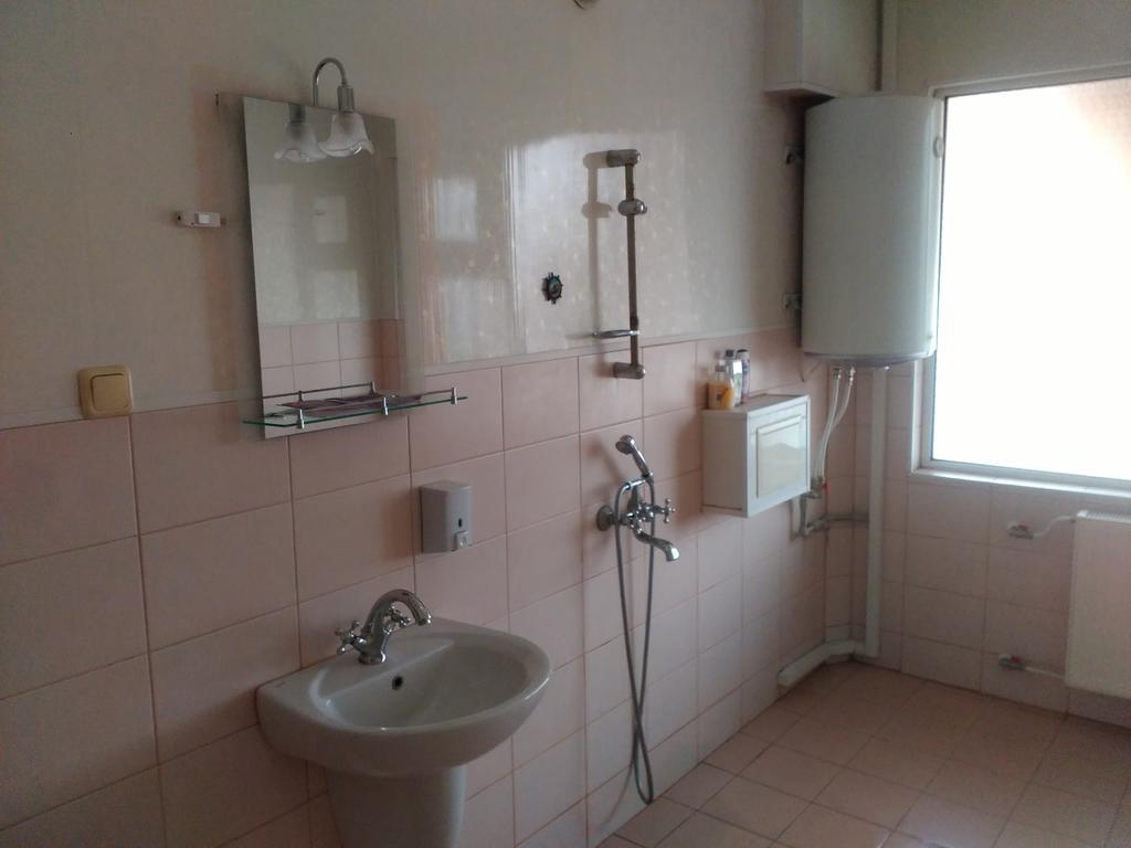 Hotel Rade 1 Vratsa Bagian luar foto